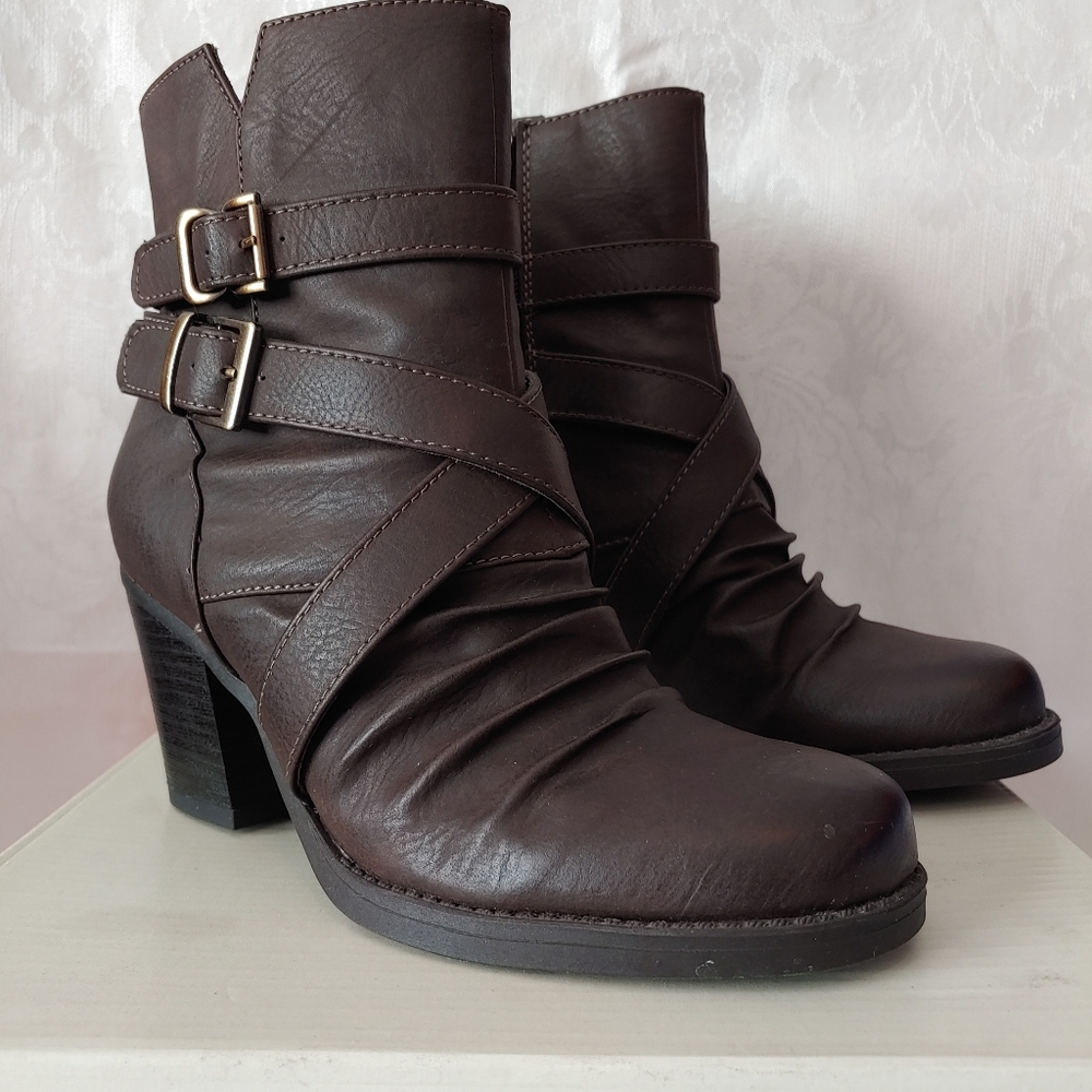 Natural Soul Yearly Boot NWT NIB Dark Brown Size 6